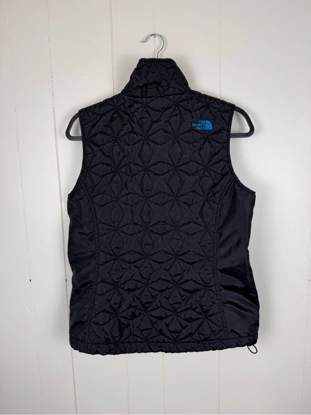 The North Face Women’s Medium Black Quilted Insulated Vest Blue Zip